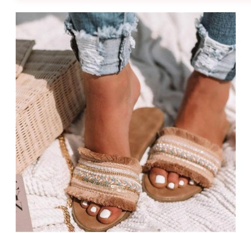 Sandales plates pour femmes