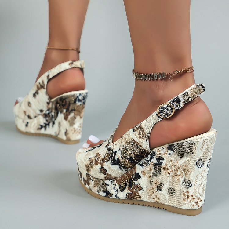 Sandales compensées , broderies à la mode européenne