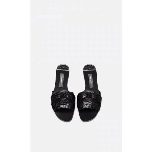 Sandales à brides croisées