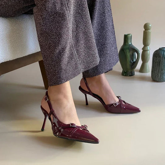 Sandales à talons boucle croisée