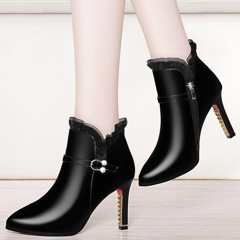 Bottes à talons hauts