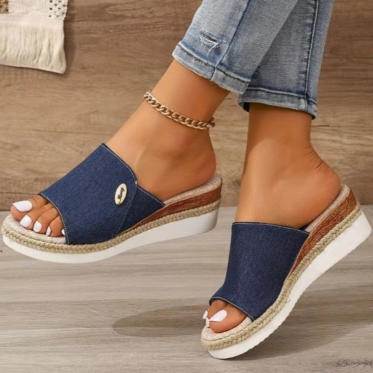 Sandales compensées en toile denim