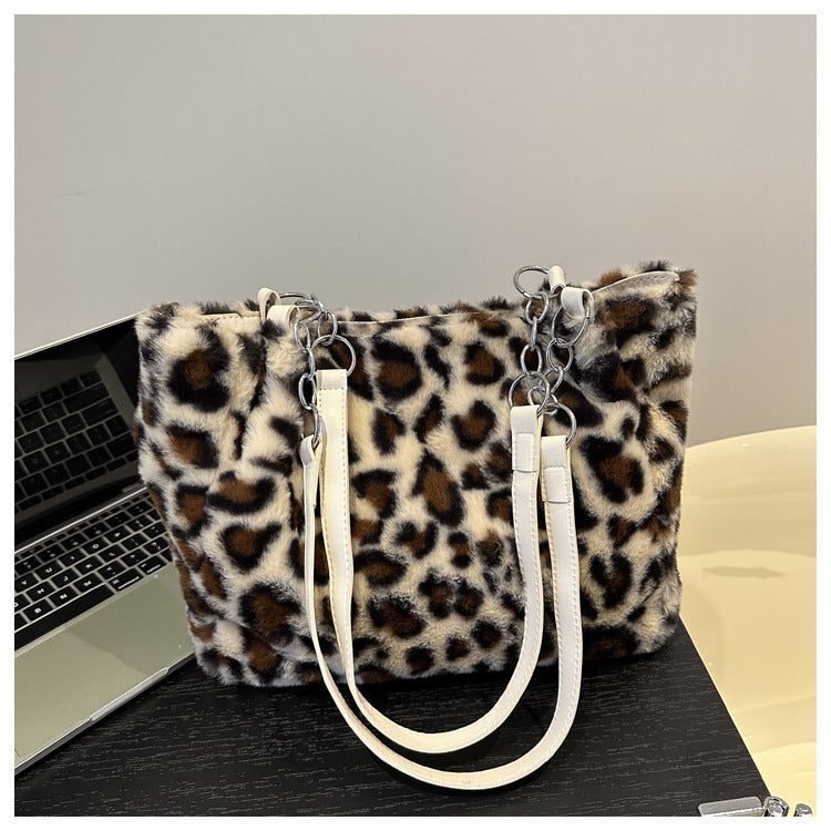 Sac à dos tendance en peluche
