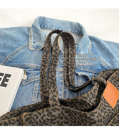 Sac fourre-tout en toile.