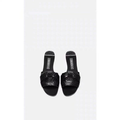 Sandales à brides croisées