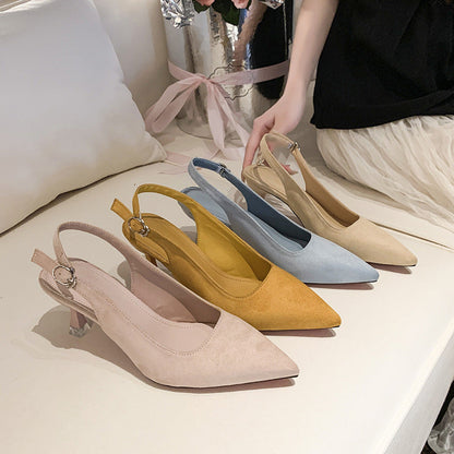 Talons aiguilles pointus.