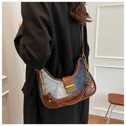 Sac à bandoulière à chaîne en diamant.