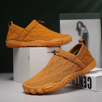 Chaussures barefoot unisexes souples et légères.