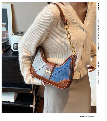 Sac à bandoulière à chaîne en diamant.