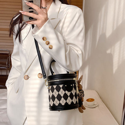 Petits sacs texturés imprimés.